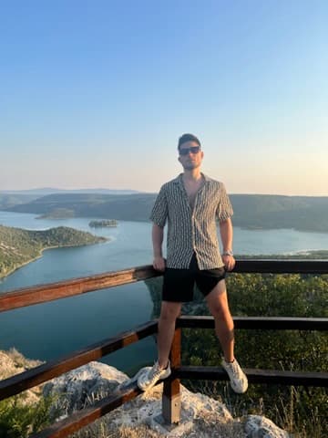 Ward on vacation